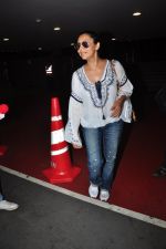 Gauri Khan snapped at airport on 16th May 2016